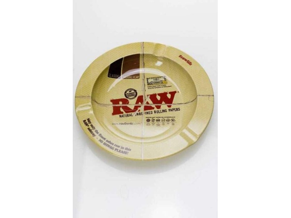 raw_metal_magnetic_ashtray
